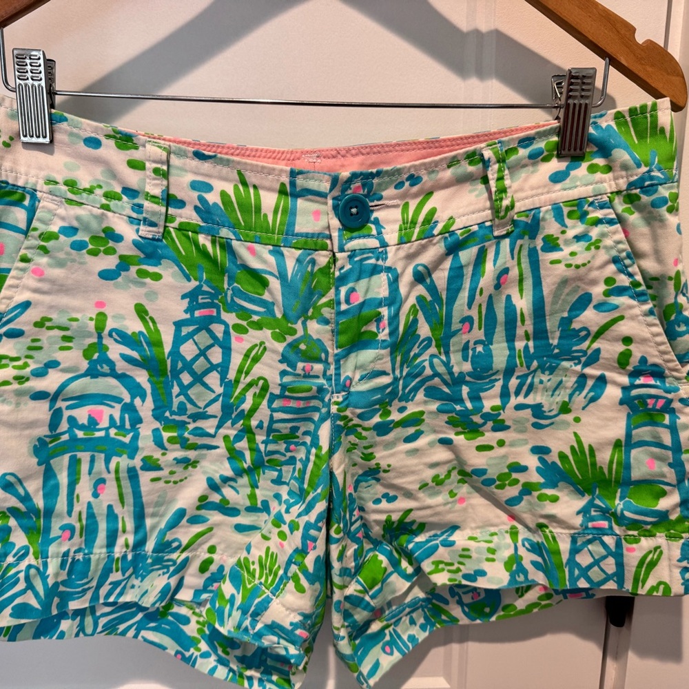 Lilly Pulitzer High Beam Lighthouse Callahan Shorts Size 6